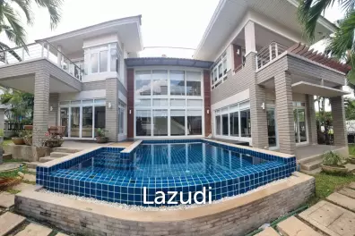 3 Bedroom 4 Bathroom 550 Sq.m. Baan Talay