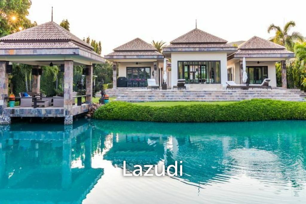 2,400 Sqm 4 Bed 5 Bath Villa For Sale