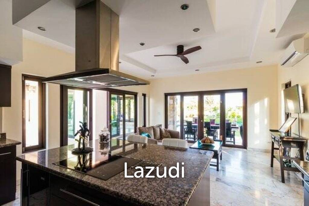 2,400 Sqm 4 Bed 5 Bath Villa For Sale