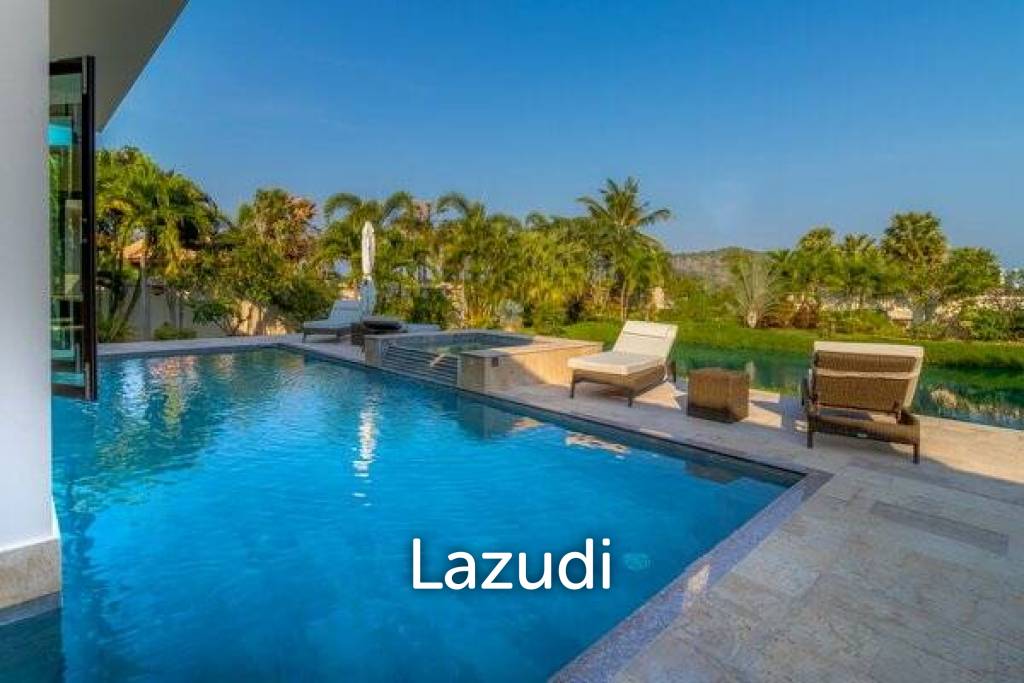 2,400 Sqm 4 Bed 5 Bath Villa For Sale