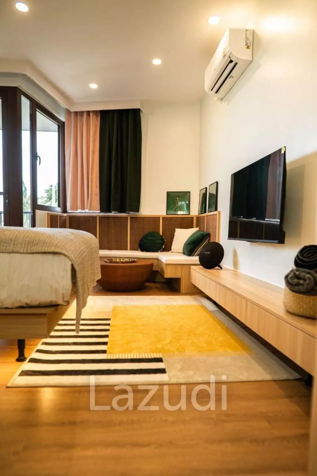 Ready-to-Move-in Foreign-Quota Top Floor Studio