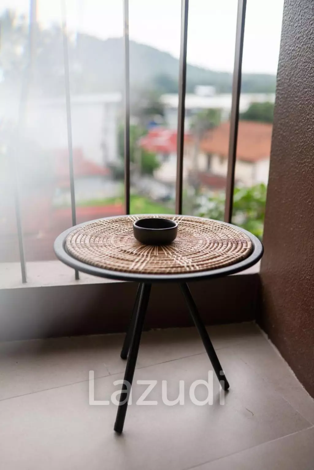 Ready-to-Move-in Foreign-Quota Top Floor Studio