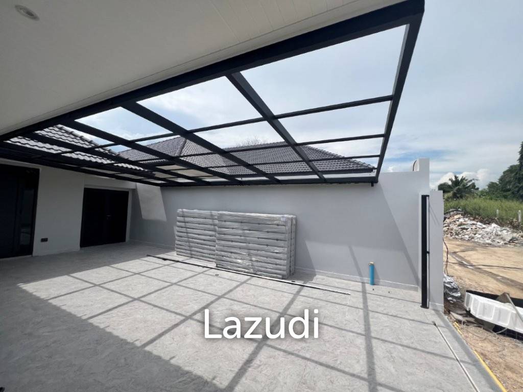 THE PINE VILLA : Luxury 4 bed pool villa close to town and beaches