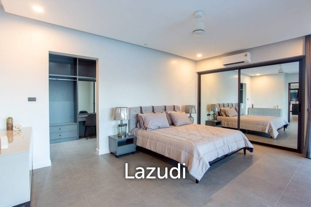 THE PINE VILLA : Luxury 4 bed pool villa close to town and beaches