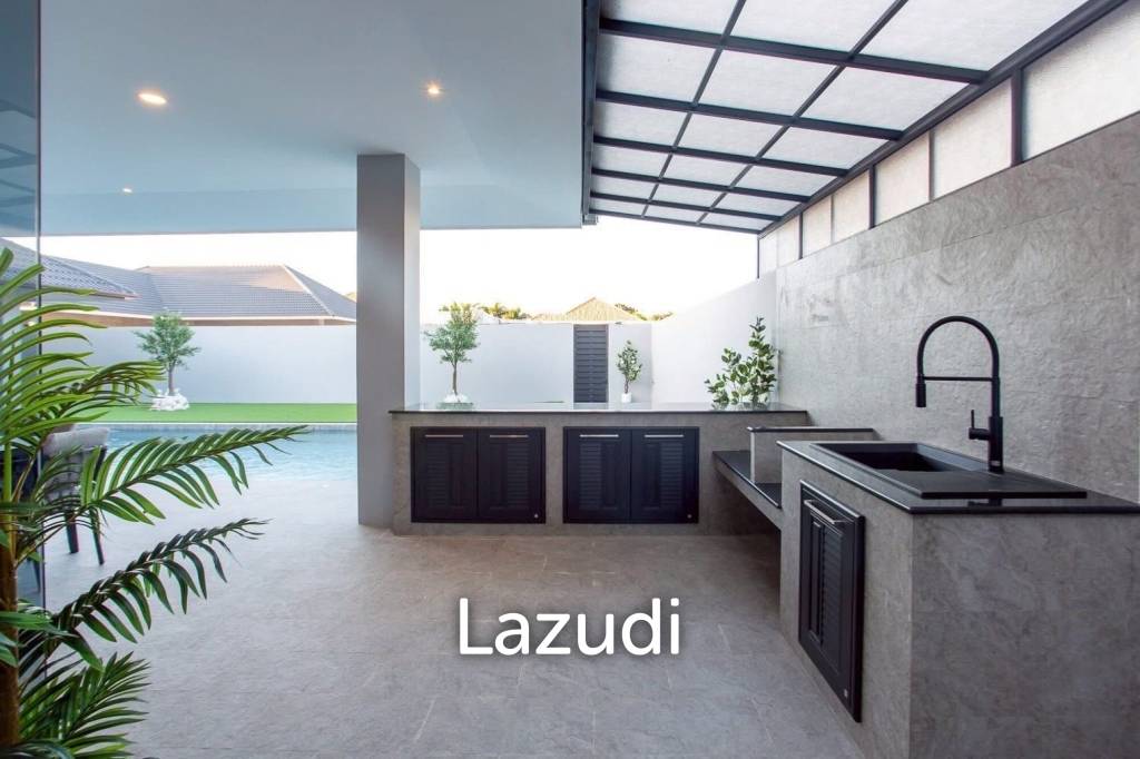 THE PINE VILLA : Luxury 4 bed pool villa close to town and beaches