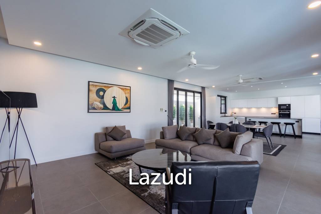 THE PINE VILLA : Luxury 4 bed pool villa close to town and beaches