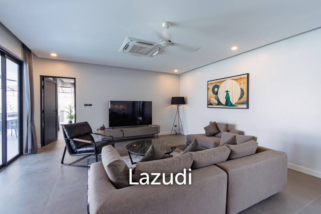 THE PINE VILLA : Luxury 4 bed pool villa close to town and beaches