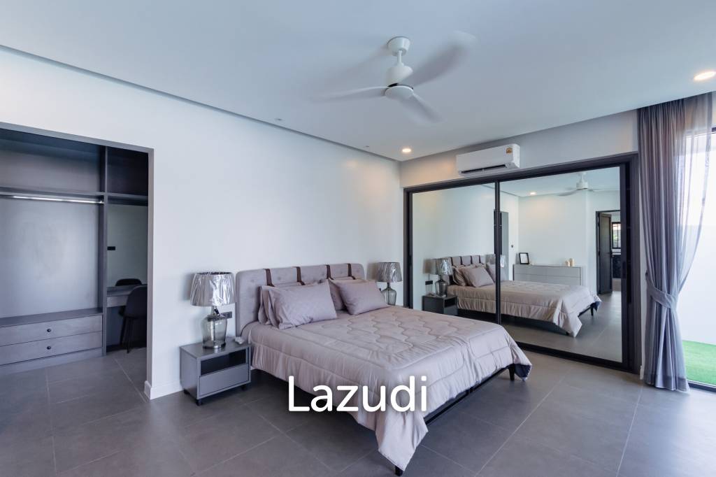 THE PINE VILLA : Luxury 4 bed pool villa close to town and beaches