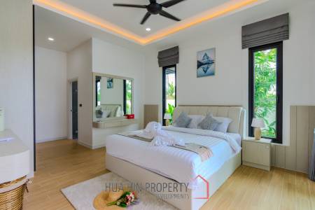 220 sqm pool villa in Hin Lek Fai Hua Hin – modern 3 bed home