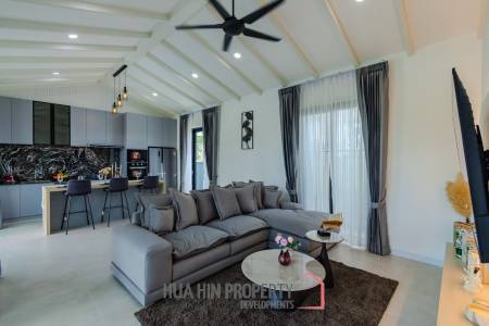 220 sqm pool villa in Hin Lek Fai Hua Hin – modern 3 bed home