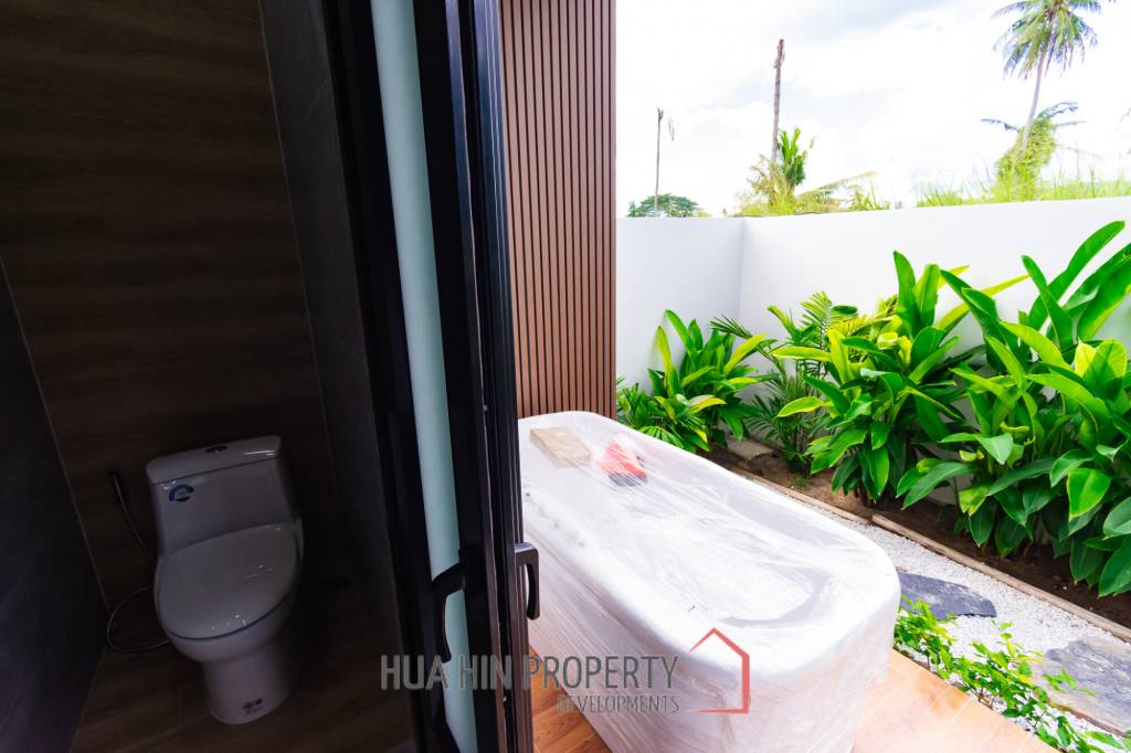 220 sqm pool villa in Hin Lek Fai Hua Hin – modern 3 bed home