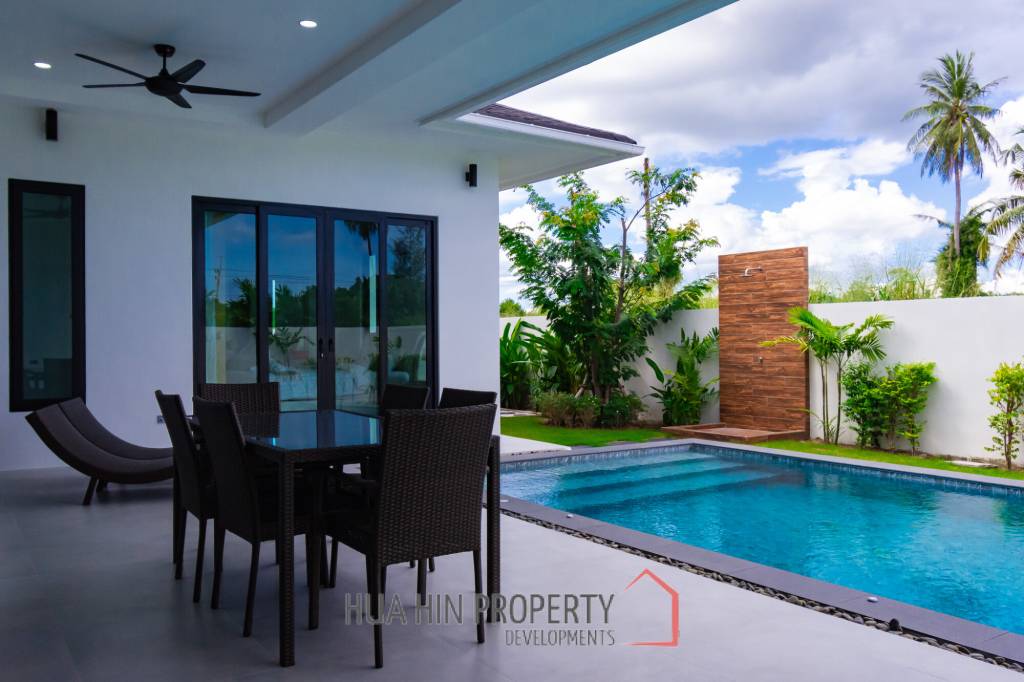 220 sqm pool villa in Hin Lek Fai Hua Hin – modern 3 bed home