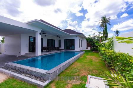 220 sqm pool villa in Hin Lek Fai Hua Hin – modern 3 bed home