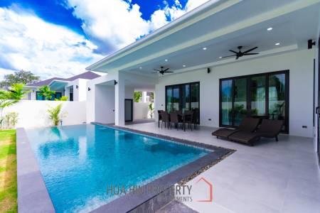 220 sqm pool villa in Hin Lek Fai Hua Hin – modern 3 bed home