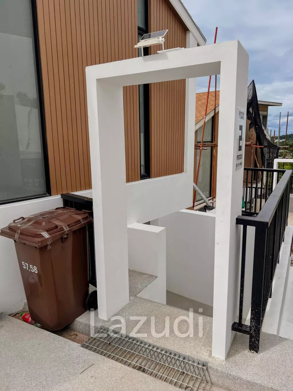 [Ready to Move-In] 4-Bed Sea View in Plai Laem