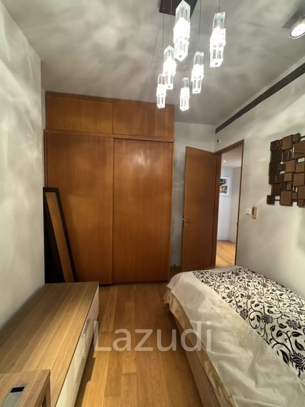 2 Bedroom 2 Bathroom 94 Sq.m The Met