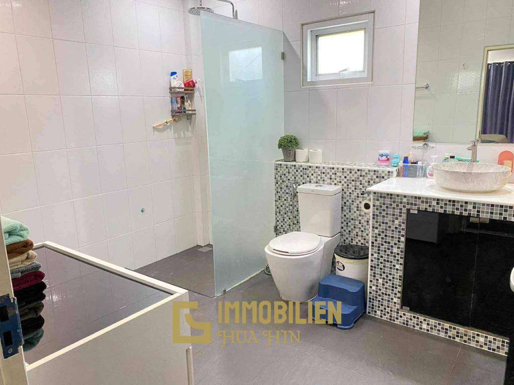 mit Gästehaus / privater Pool / 240 qm Wohnfläche