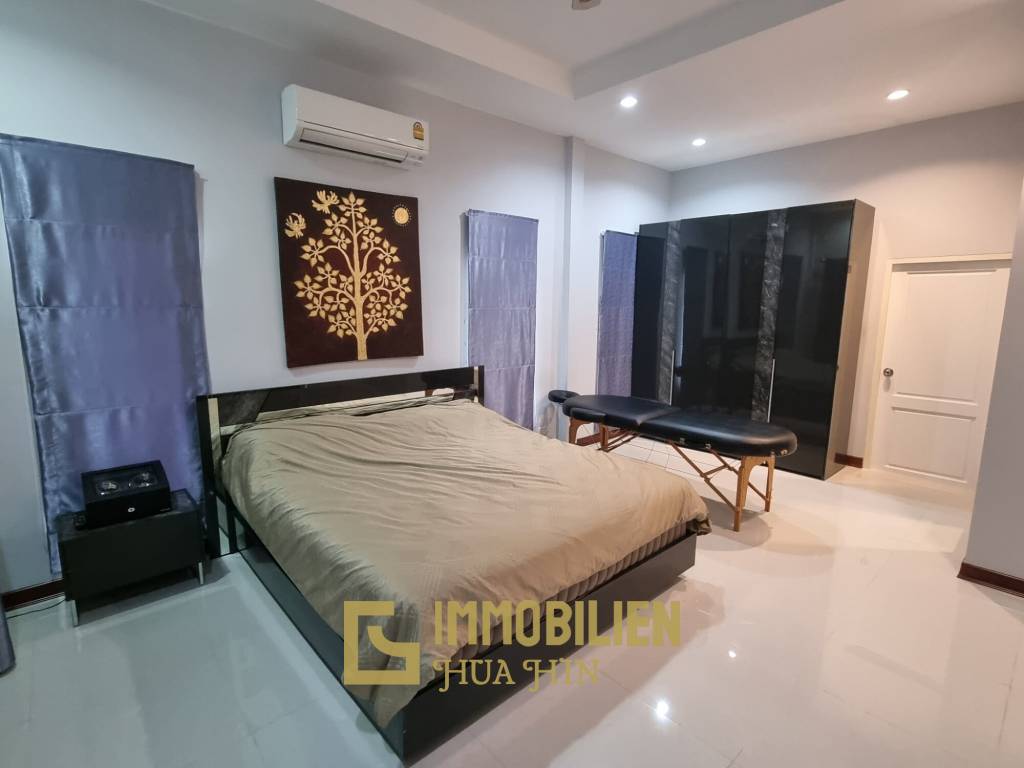 mit Gästehaus / privater Pool / 240 qm Wohnfläche