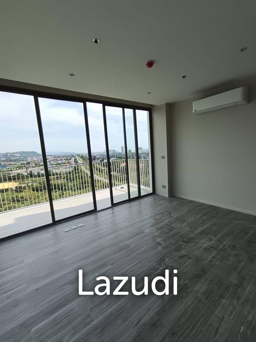 Spacious 2-Bedroom Condo with Ocean View, Hua Hin