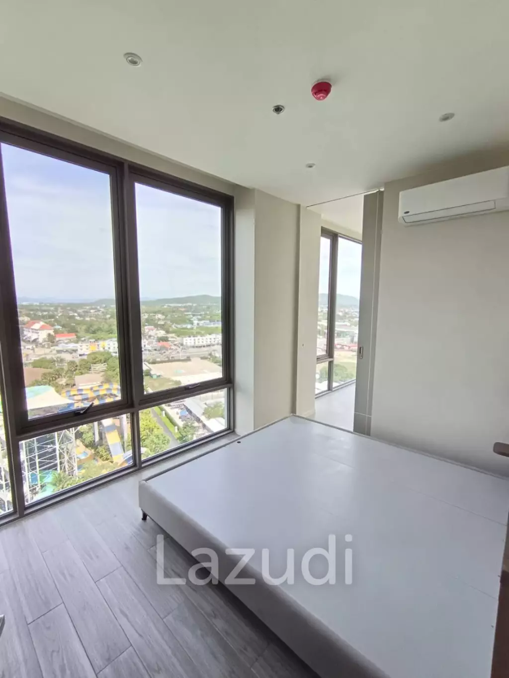 Spacious 2-Bedroom Condo with Ocean View, Hua Hin