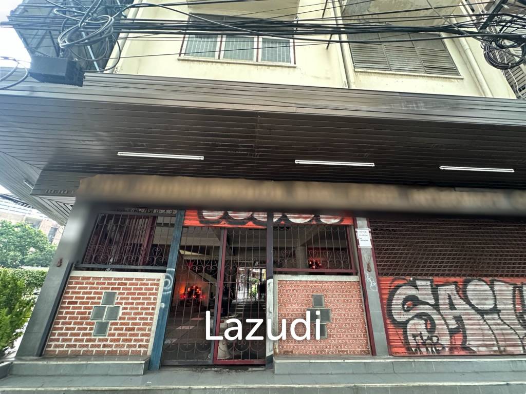 Prime Retail Space for Sale in Si Lom Bangkok
