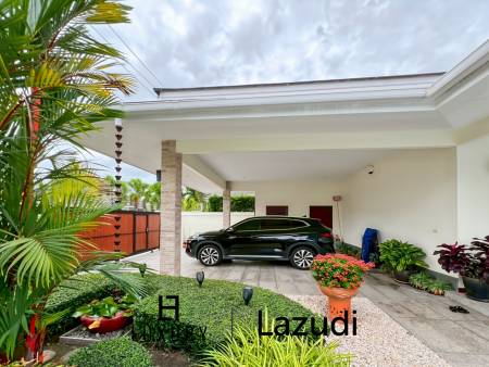 Terrain de 700 m² / cuisine extérieure / système solaire de 5 kW