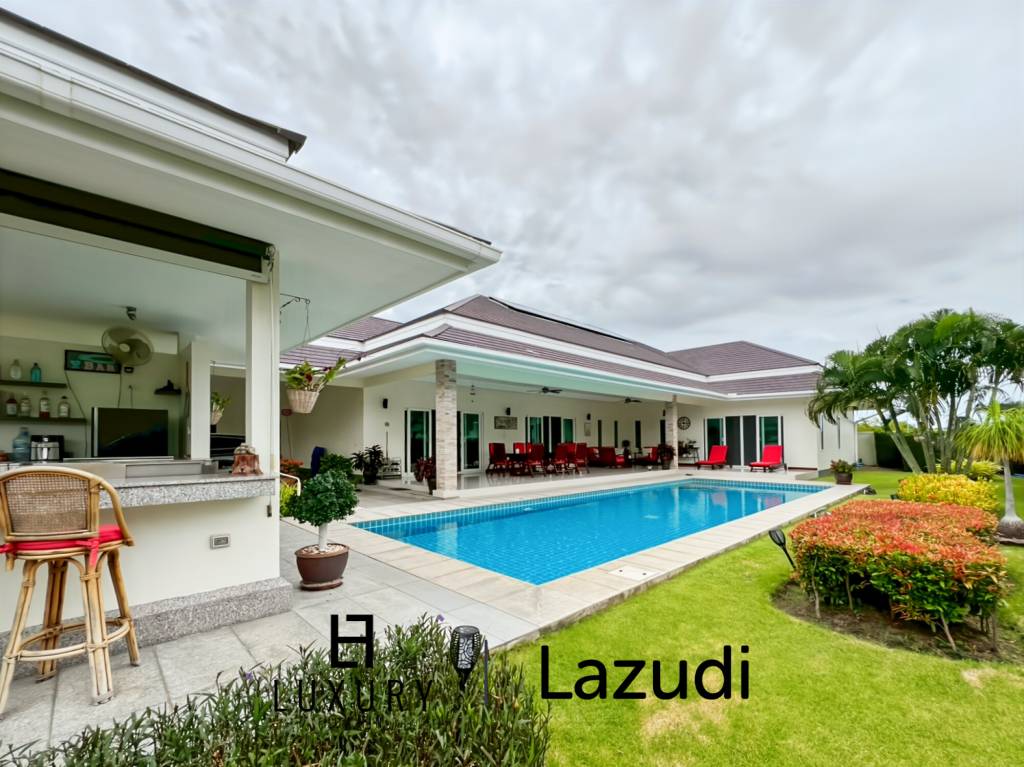 Terrain de 700 m² / cuisine extérieure / système solaire de 5 kW