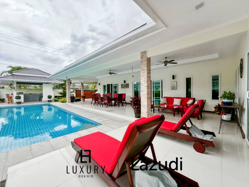 Terrain de 700 m² / cuisine extérieure / système solaire de 5 kW