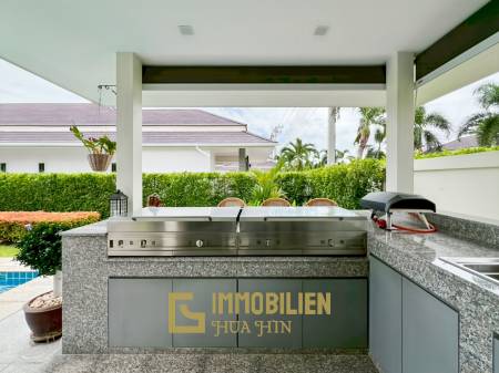 Terrain de 700 m² / cuisine extérieure / système solaire de 5 kW