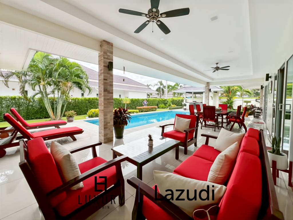 Terrain de 700 m² / cuisine extérieure / système solaire de 5 kW