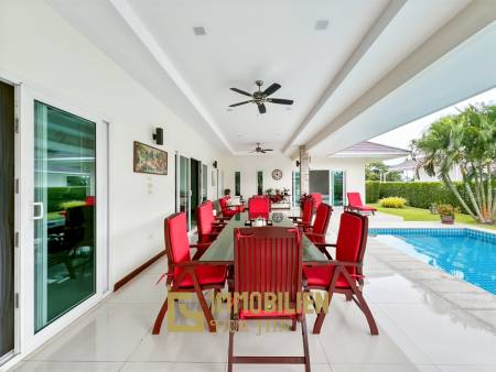 Terrain de 700 m² / cuisine extérieure / système solaire de 5 kW