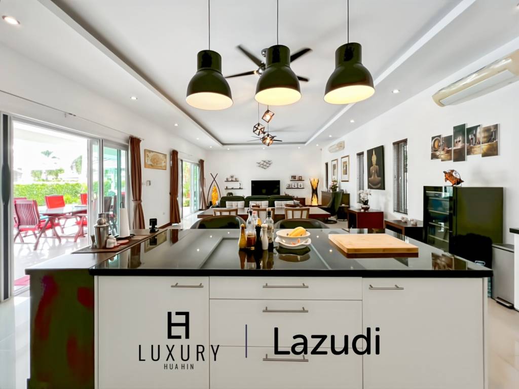 Terrain de 700 m² / cuisine extérieure / système solaire de 5 kW