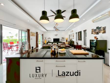 Terrain de 700 m² / cuisine extérieure / système solaire de 5 kW