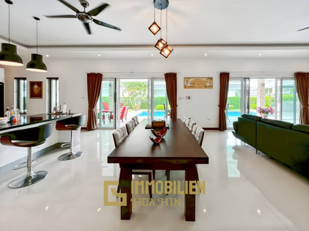 Terrain de 700 m² / cuisine extérieure / système solaire de 5 kW