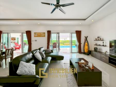 Terrain de 700 m² / cuisine extérieure / système solaire de 5 kW