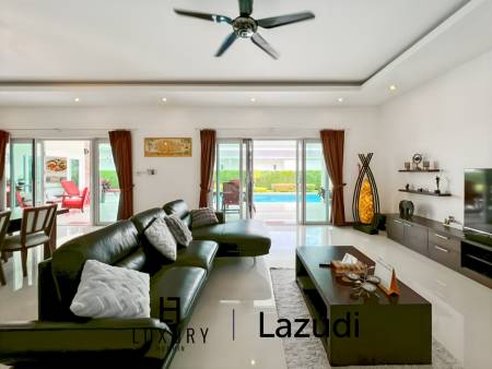 Terrain de 700 m² / cuisine extérieure / système solaire de 5 kW