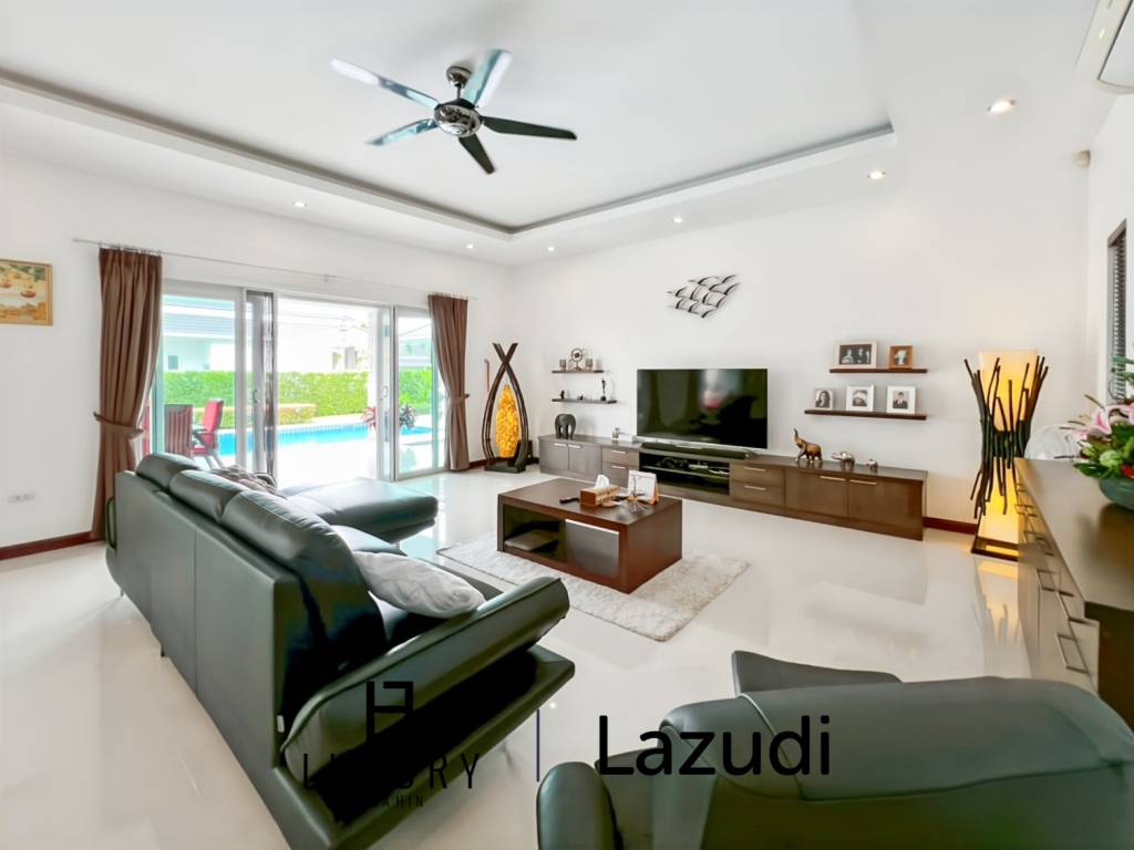 Terrain de 700 m² / cuisine extérieure / système solaire de 5 kW