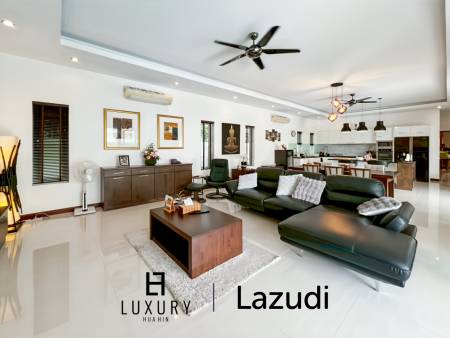 Terrain de 700 m² / cuisine extérieure / système solaire de 5 kW