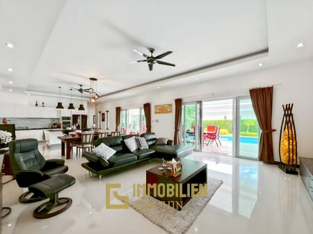 Terrain de 700 m² / cuisine extérieure / système solaire de 5 kW