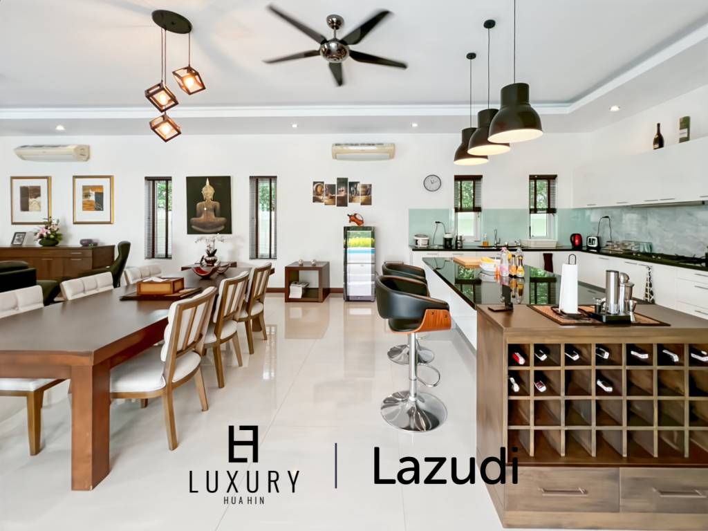 Terrain de 700 m² / cuisine extérieure / système solaire de 5 kW