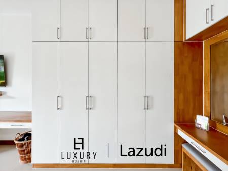 Terrain de 700 m² / cuisine extérieure / système solaire de 5 kW