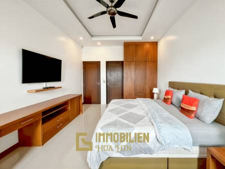 Terrain de 700 m² / cuisine extérieure / système solaire de 5 kW