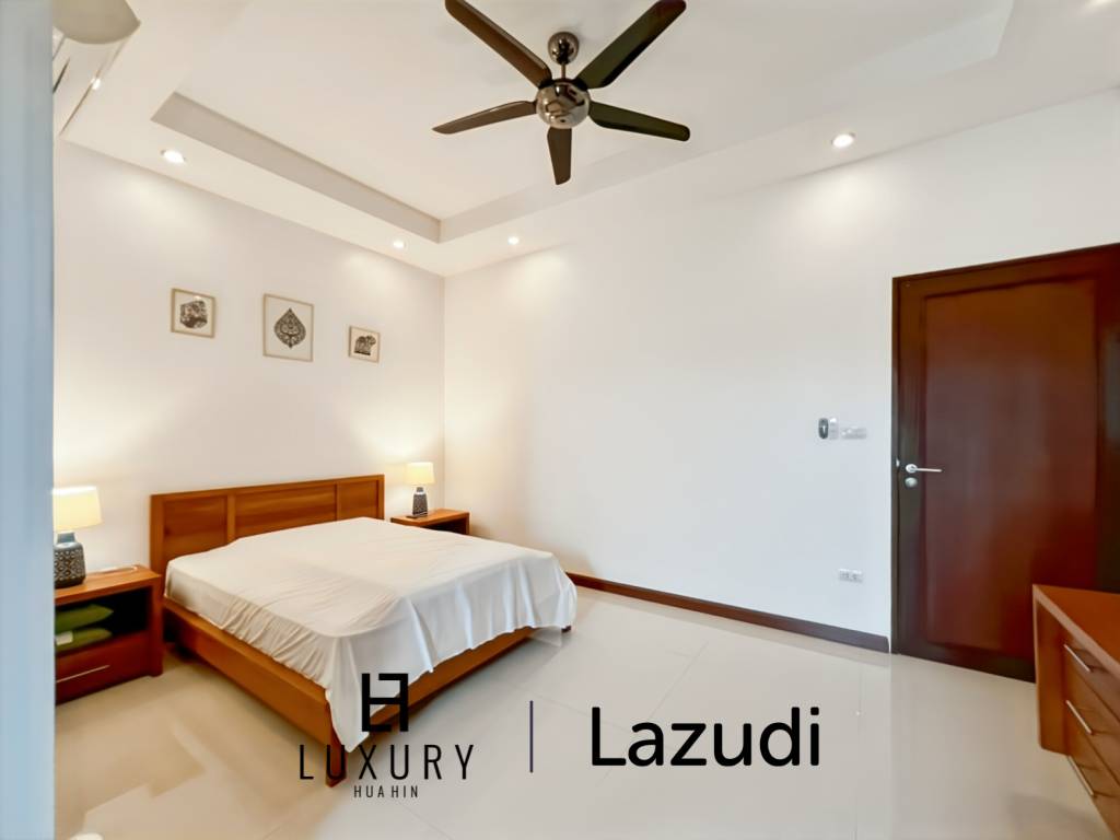 Terrain de 700 m² / cuisine extérieure / système solaire de 5 kW