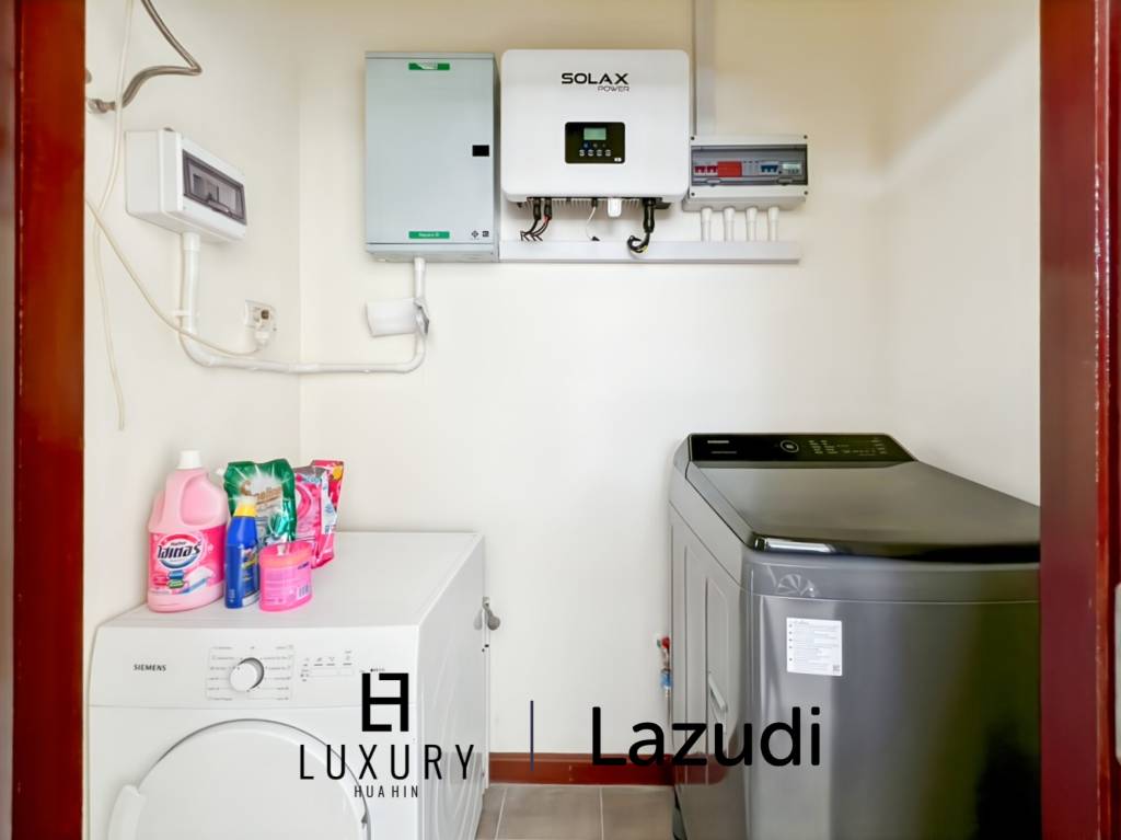 Terrain de 700 m² / cuisine extérieure / système solaire de 5 kW