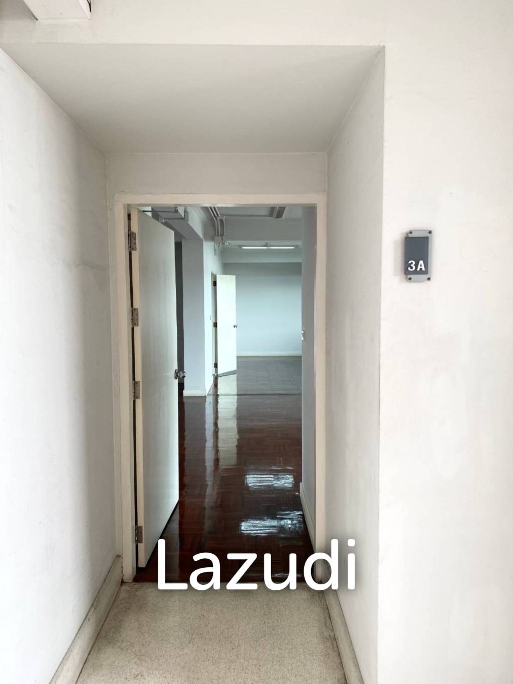 Modern Office Space in a Prime Location near MRT Asoke