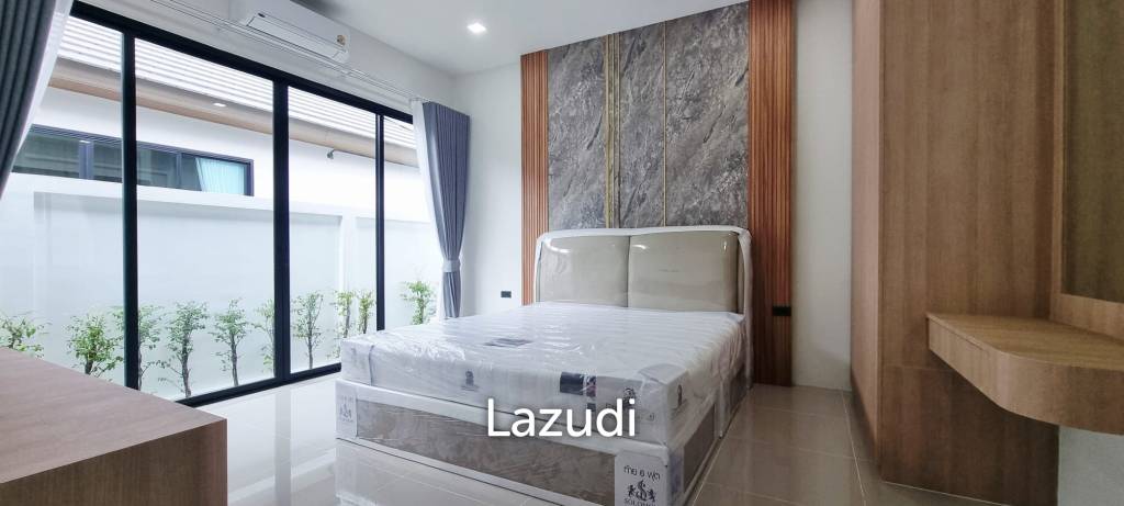 4 Beds 4 Baths 280 SQ.M. Paradise Villa Pattaya