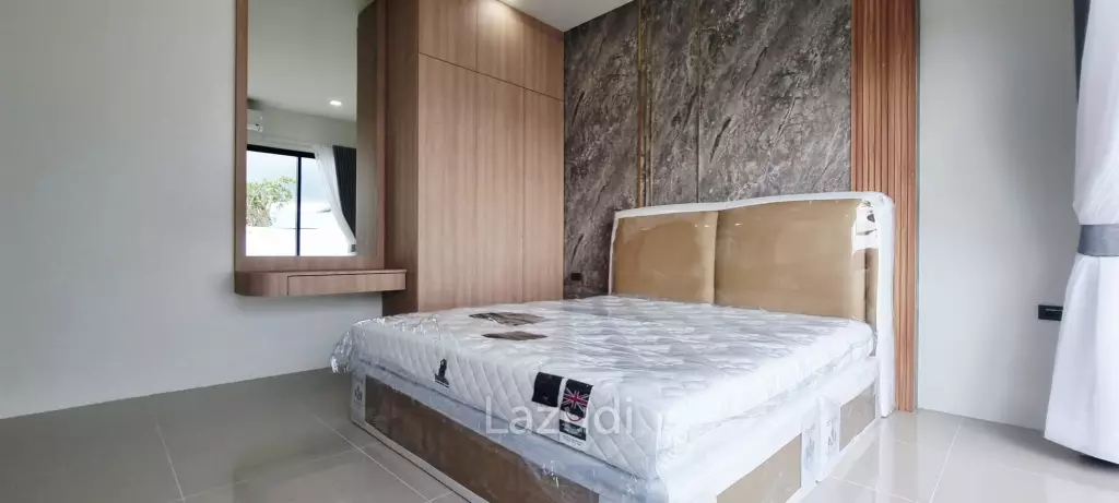 4 Beds 4 Baths 280 SQ.M. Paradise Villa Pattaya