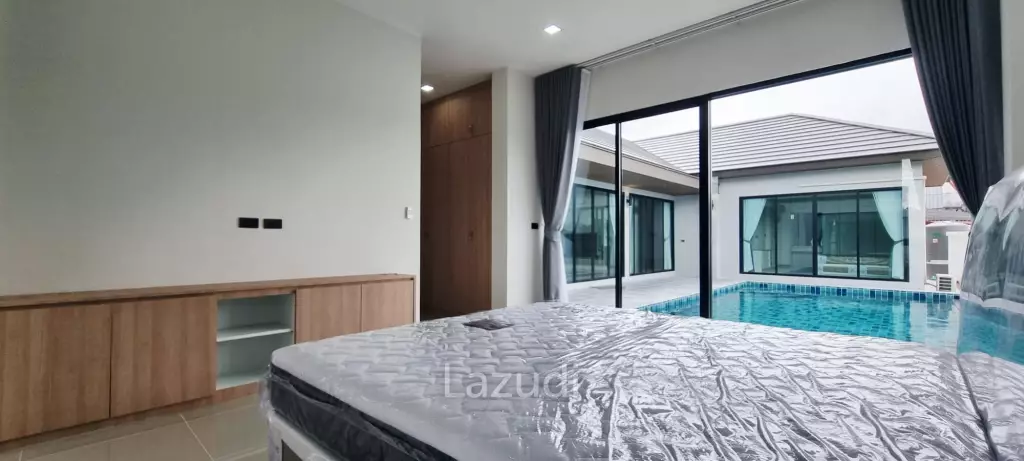 4 Beds 4 Baths 280 SQ.M. Paradise Villa Pattaya