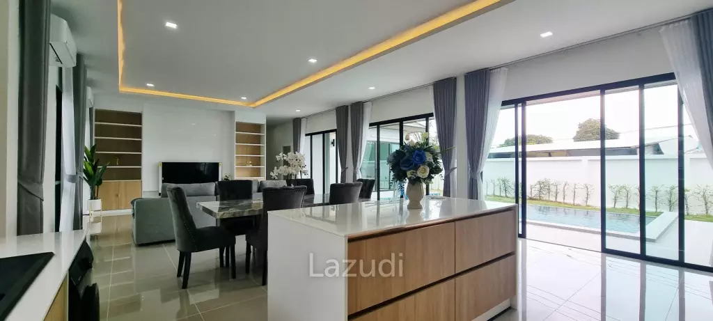 4 Beds 4 Baths 280 SQ.M. Paradise Villa Pattaya