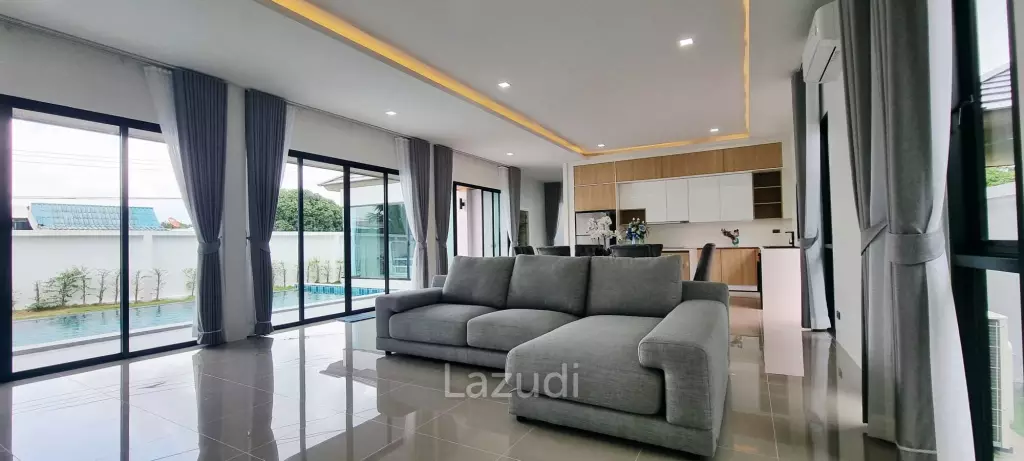 4 Beds 4 Baths 280 SQ.M. Paradise Villa Pattaya
